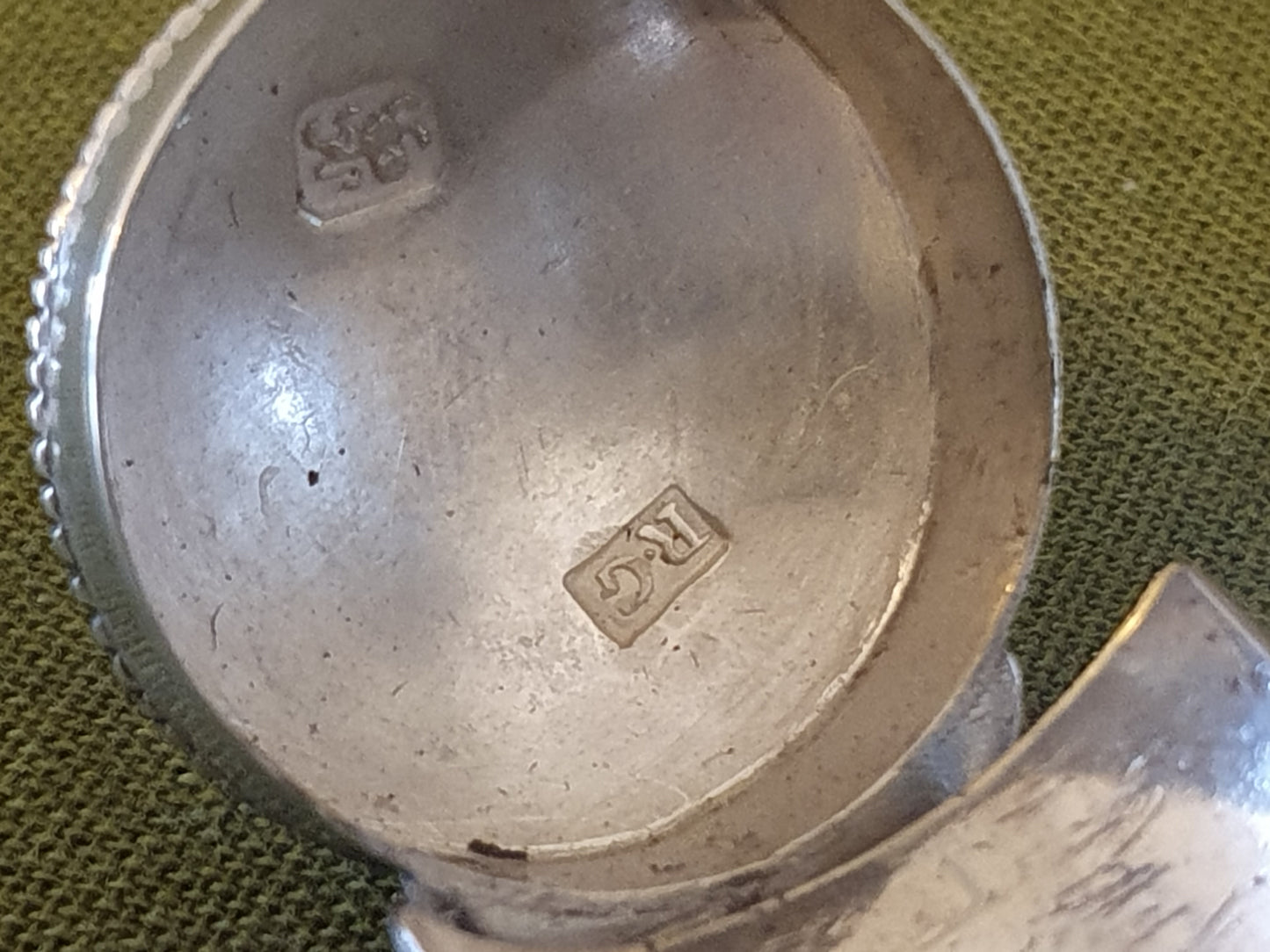 Georgian Solid Silver Tubular Nutmeg Grater.
