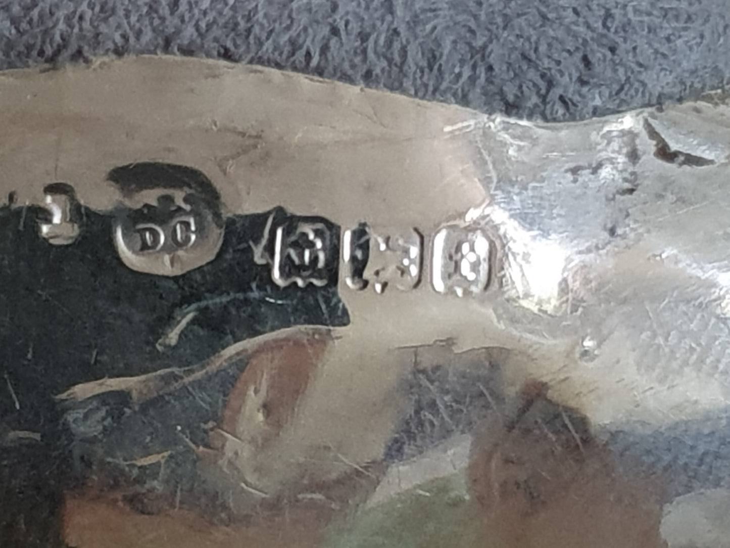 Novelty Solid Silver Elephant Pin Cushion. Boots Pure Drugs Company. B'ham 1905