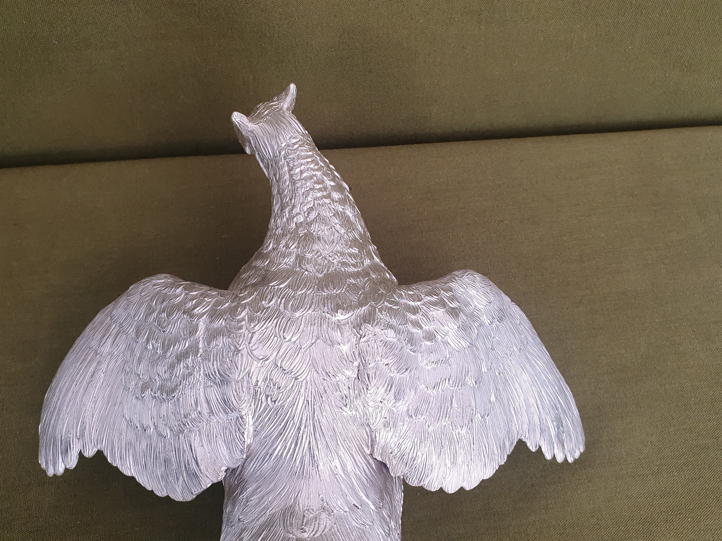 Pair of solid silver pheasants. Cast, fine hand chased detail. 1.945KG. 28 & 32 CM.