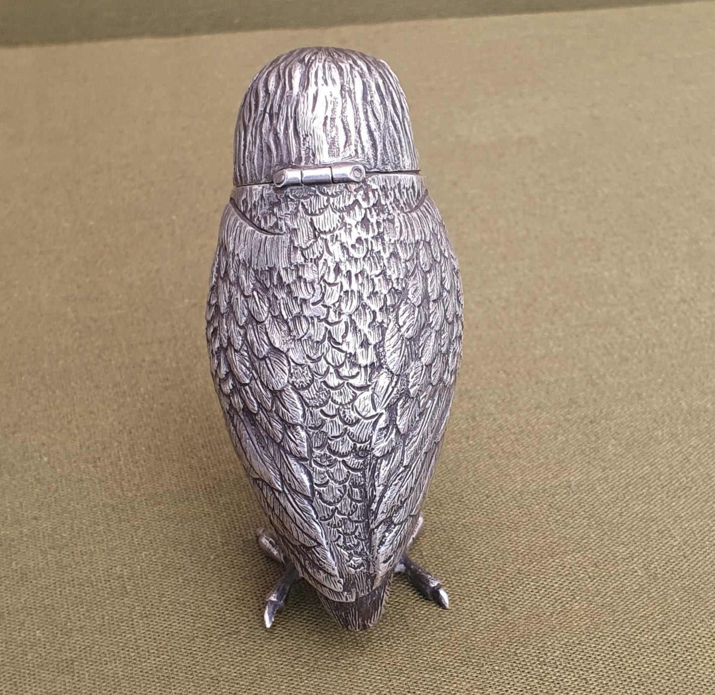 Silver Owl. Dutch