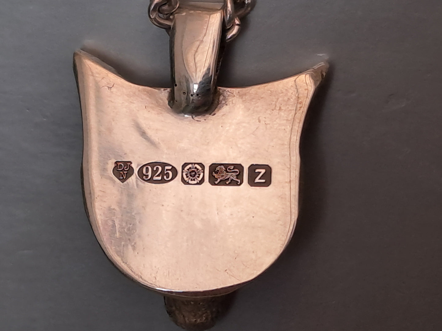 Solid Silver fox pendant & necklace