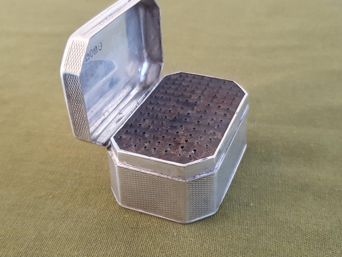 Superb Georgian Solid Silver Table Nutmeg Grater. Thomas & James Phipps.  1816.