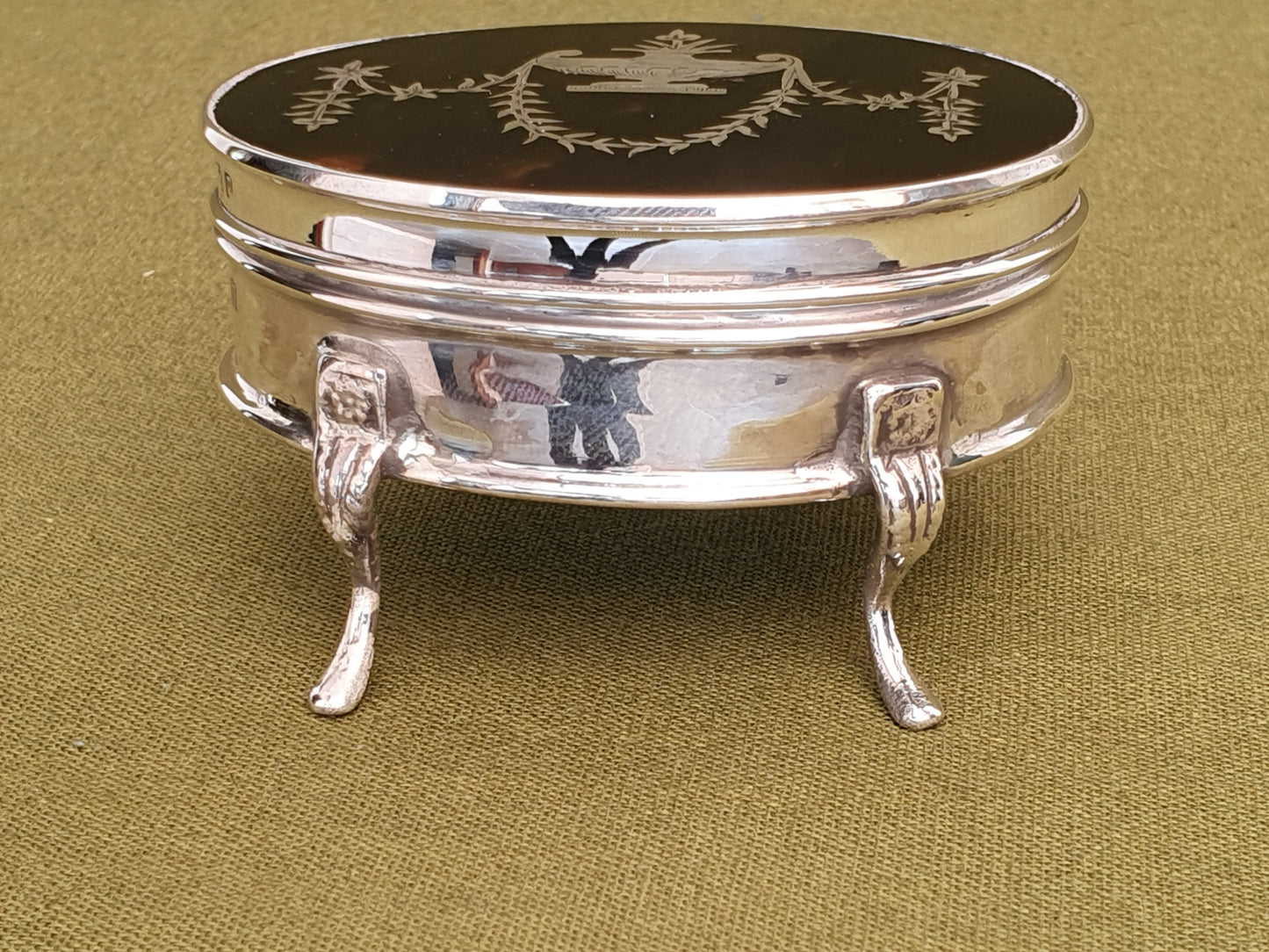 Solid silver and tortoise shell box. Birmingham 1912 by S Blanckensee and Sons.