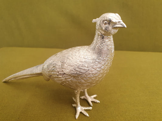 Solid silver pheasant. Cast, fine hand chased detail. 21 CM. 425 Grams.