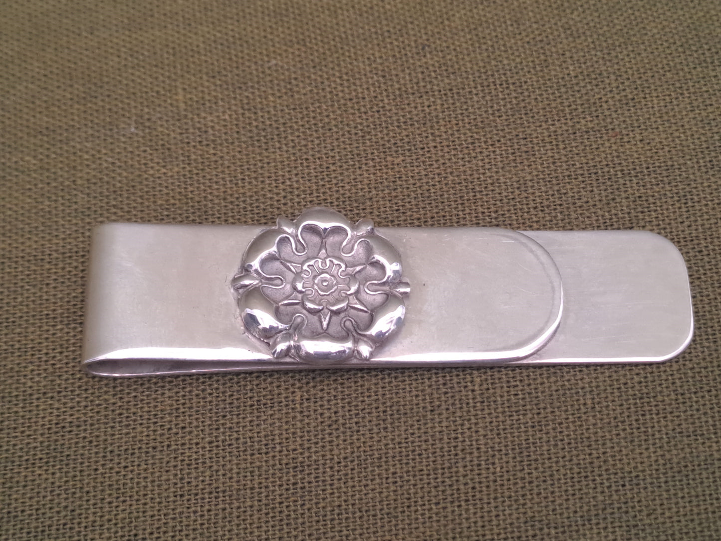 Solid Silver Yorkshire rose tie clip