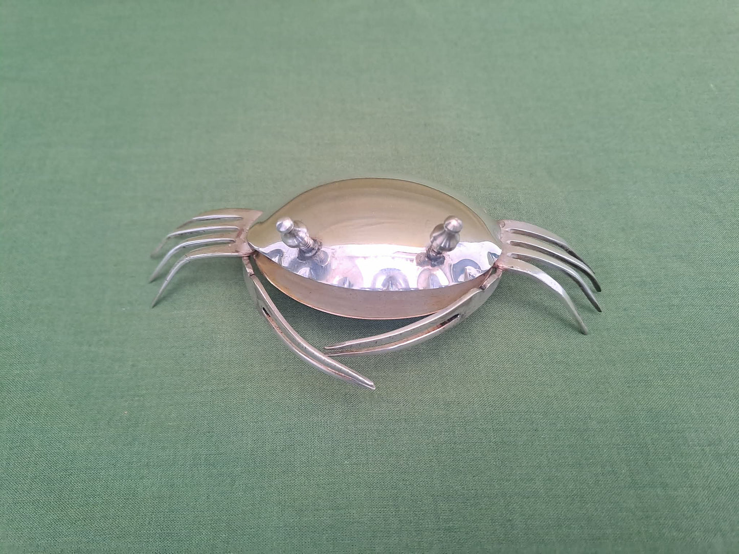 Silverware, upcycled cutlery crab sculpture